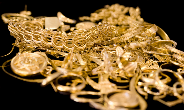Oro da investimento o gioielli: come trasformare il tuo oro in contanti